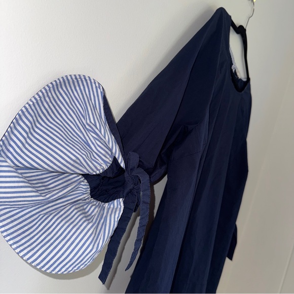 Jane and Delancey‎ Navy Blue Bell Sleeve Blouse Striped Cuffs Tie Detail Size XL - Picture 3 of 7